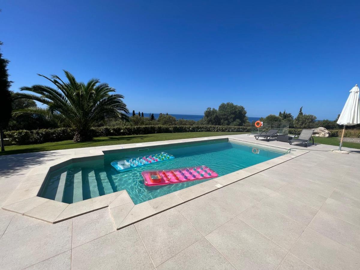 Avithos Blue Villas Svoronata Exterior photo
