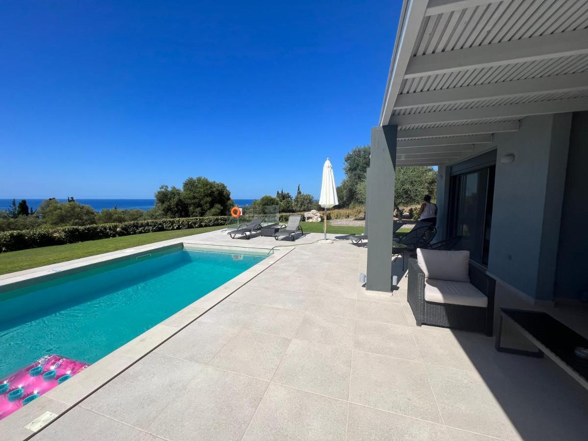 Avithos Blue Villas Svoronata Exterior photo