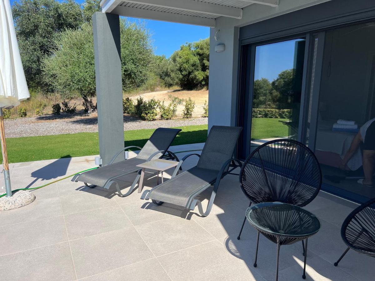 Avithos Blue Villas Svoronata Exterior photo