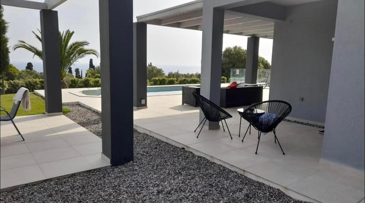 Avithos Blue Villas Svoronata Exterior photo