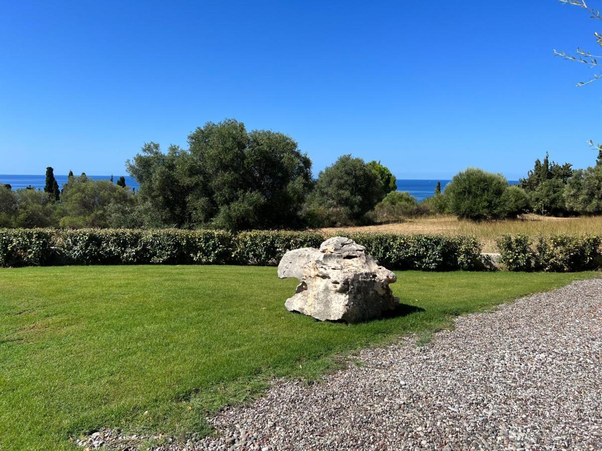 Avithos Blue Villas Svoronata Exterior photo