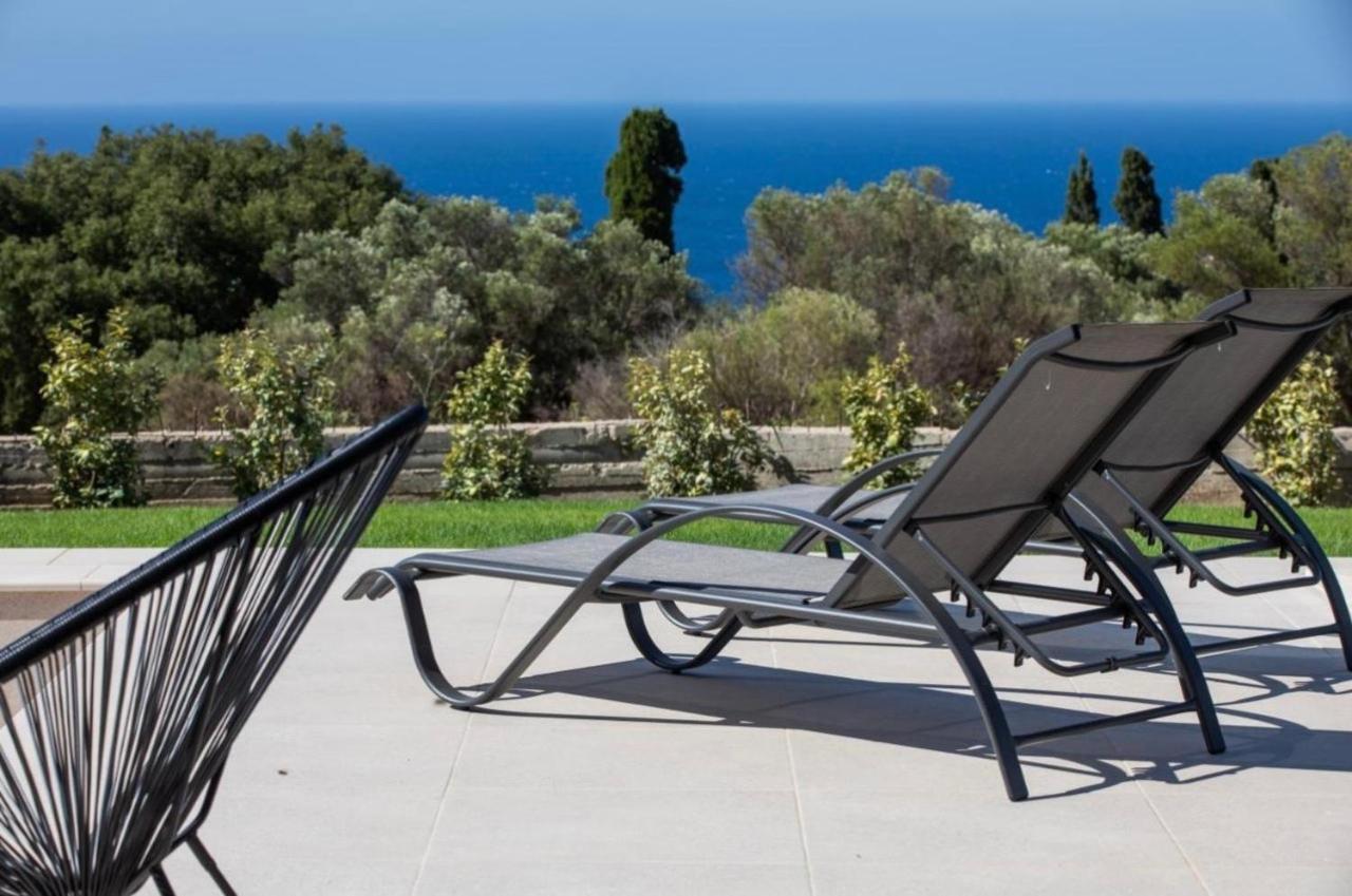 Avithos Blue Villas Svoronata Exterior photo